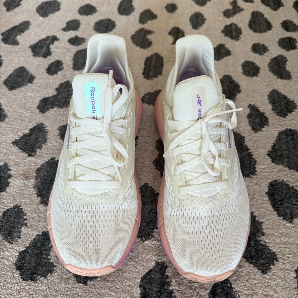 Reebok Cream Sneakers with Mesh Texture and Low-Top Design